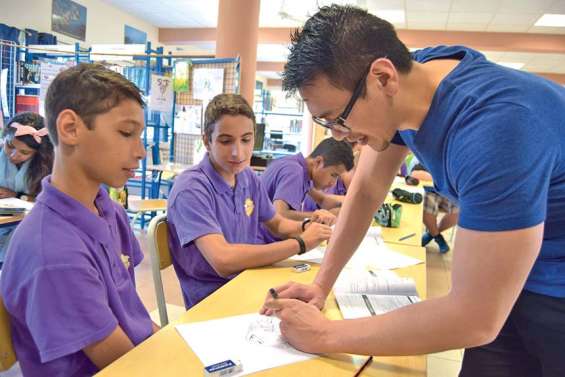 Mister Mango transmet son art aux jeunes