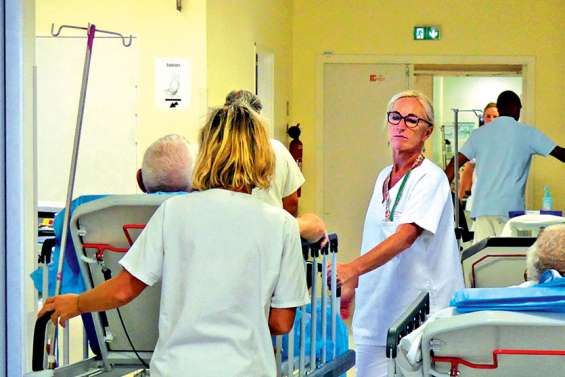 Activité en hausse, effectifs sous tension