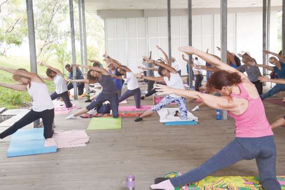 La section gym santé de l’AS 6e propose des cours de yoga gratuits