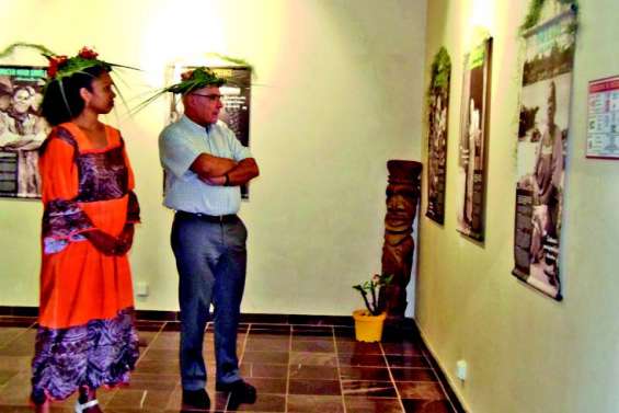 Le haut-commissaire en visite à Maré