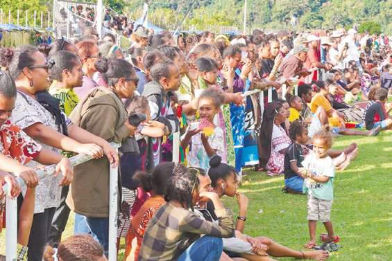 Belle affluence à la fête de Hienghène