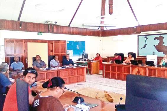 Les Îles se penchent sur la reprise des activités économiques