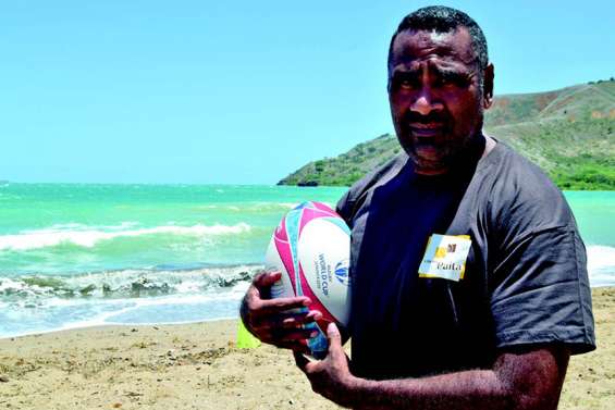 Jacques Guaenere, des honneurs de l’armée à la jeunesse de Païta