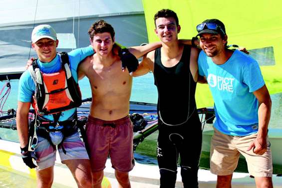 Une jeunesse expérimentée qui partira aux Samoa à l’aveugle