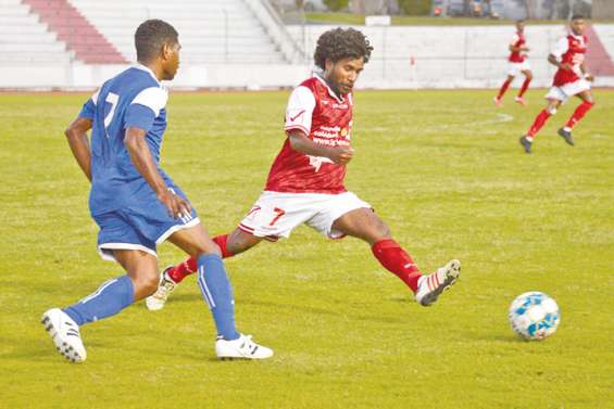 Tiga remporte au bout du suspense un match à rebondissements