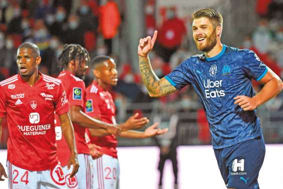 Marseille débute par un succès dans le Finistère 