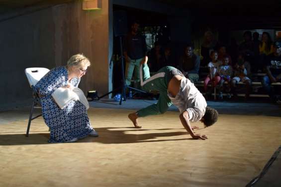 Mont-Dore : une battle entre danseurs et acteurs dans un parking