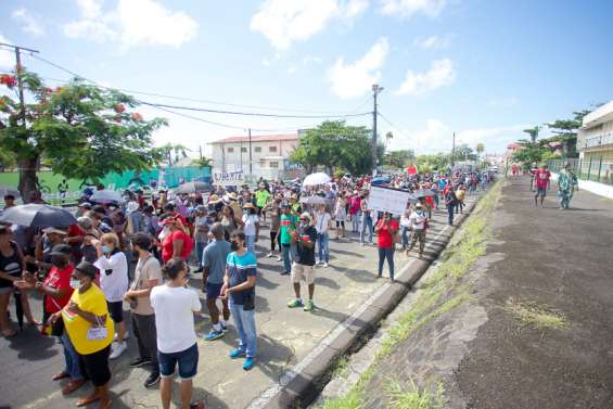 Nouvelles manifestations contre le pass sanitaire