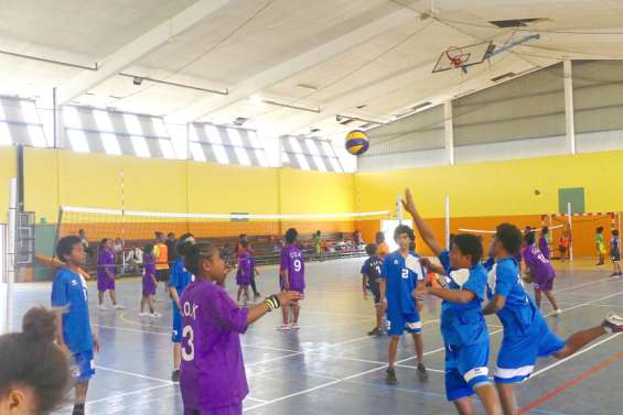 Les jeunes volleyeurs du Nord en tournoi