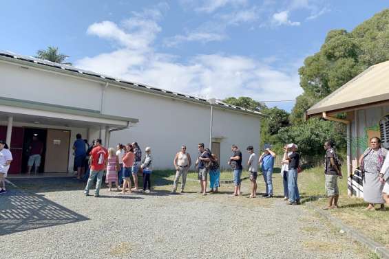 Franc succès pour le vaccinodrome installé au Colisée de Bourail