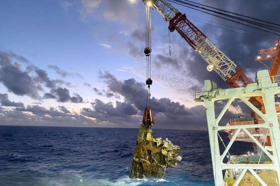 99,7 % des débris du Kea Trader ont été retirés de la mer