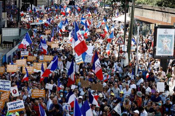 Toujours mobilisés contre le pass sanitaire