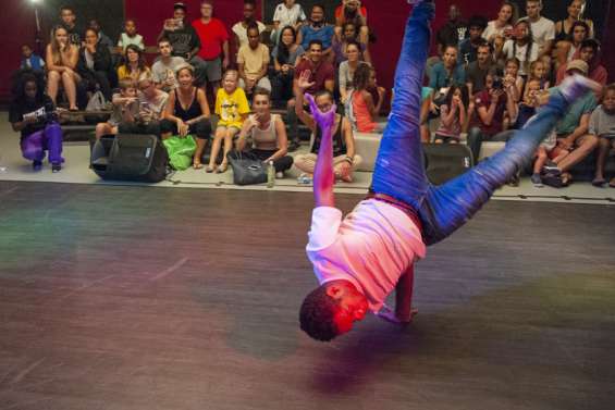 La place des Accords accueille un battle de hip-hop