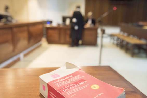 Un chauffard condamné à quatorze mois ferme