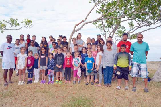 Des vacances les pieds dans l'eau à Poé pour une quarantaine d'enfants