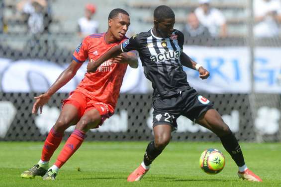 À Lyon, le Brésilien Marcelo écarté du groupe