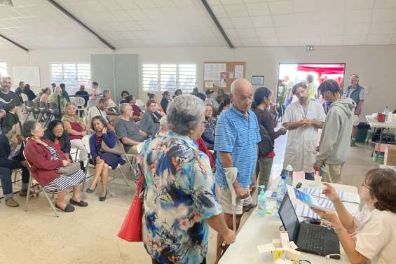 610 injections en une journée au vaccinodrome du Vallon-Dore