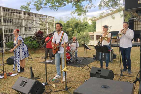 Mana en balade musicale au centre culturel Pomémie