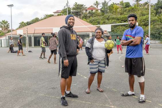 Tuband : de jeunes volleyeurs fédèrent les habitants du quartier