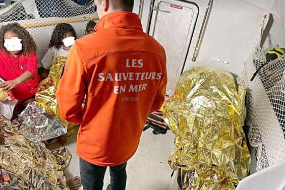 « Ils ont dérivé sept heures » : récit d'un incroyable sauvetage de onze naufragés