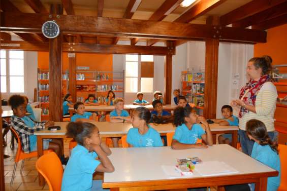 Une illustratrice de littérature jeunesse à Bourail