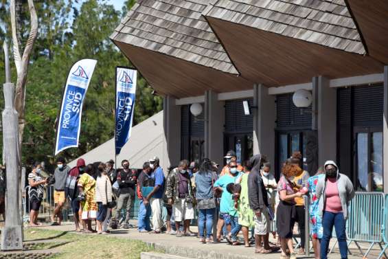 Vaccination : la province Sud appelle au civisme pour respecter les mesures de distanciation