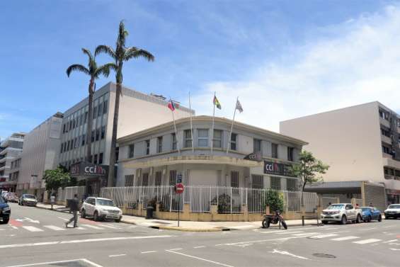 05 03 03 : le numéro vert unique pour répondre aux questions des entreprises