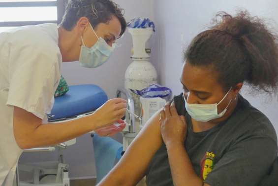 Plus de 100 000 primo-vaccinés