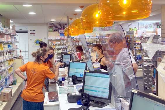Dans le flou et la précipitation, les pharmacies débutent les dépistages