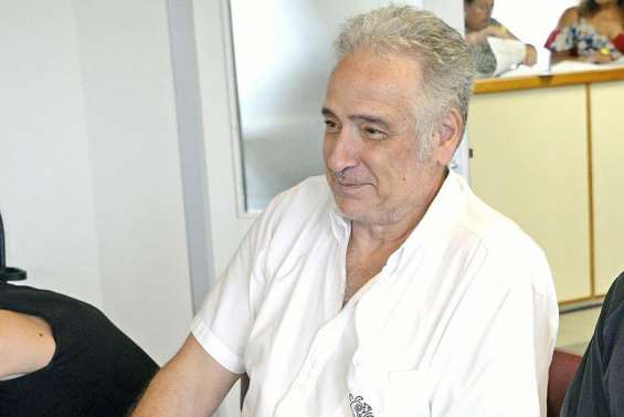 Le directeur de l’Aquarium des Lagons, Richard Farman, prend sa retraite