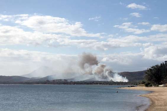 Un incendie est en cours vers Karikaté