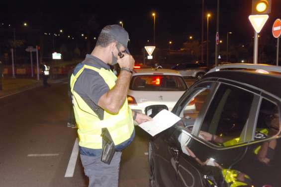 Un conducteur ivre et sans permis enfreint deux fois le couvre-feu