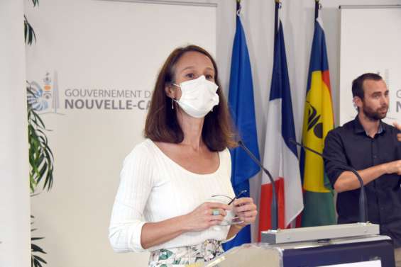 Erick Roser et Isabelle Champmoreau évoquent la réouverture des écoles à 14 heures