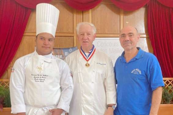 Un apprenti cuisinier médaillé d'or à Paris
