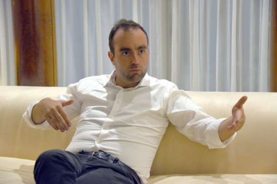 Sébastien Lecornu réaffirme le maintien du référendum