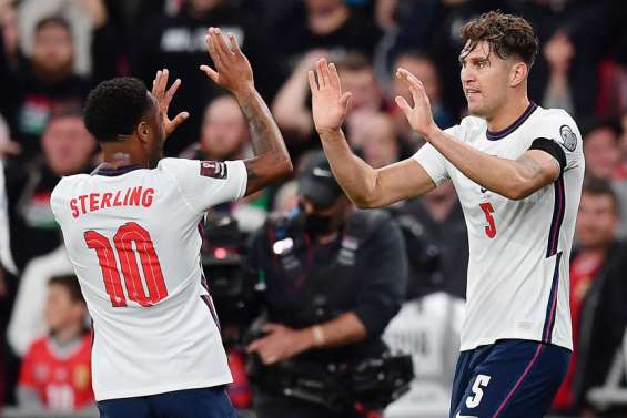 Le Danemark file au Qatar, l'Angleterre freinée