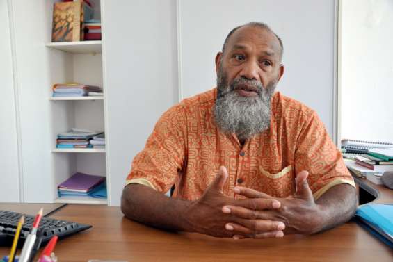 Charles Washetine répond à ceux qui réclament l’arrêt de la vaccination dans les Îles