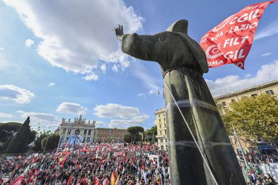 200 000 Italiens réclament l'interdiction de l'extrême droite
