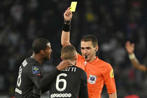 Des arbitres sur écoute ?