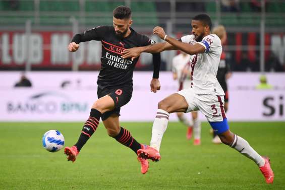 Olivier Giroud offre la première place à Milan