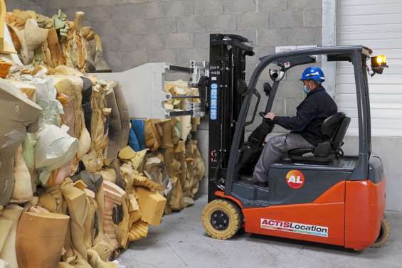 Le chômage poursuit sa décrue