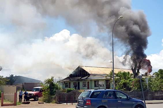 Koumac : l’hôtel du Grand cerf sous les flammes une nouvelle fois