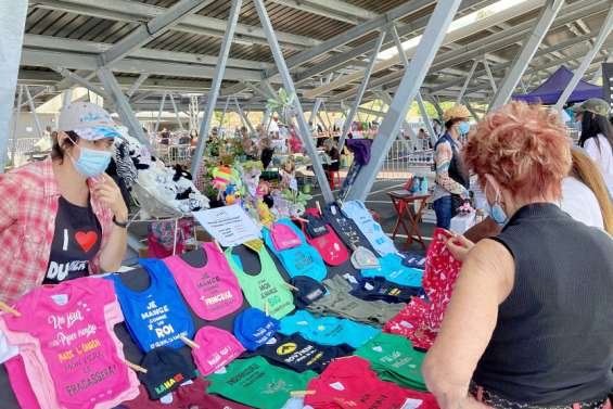 Avec plus de 1 000 visiteurs, une reprise réussie pour le marché municipal