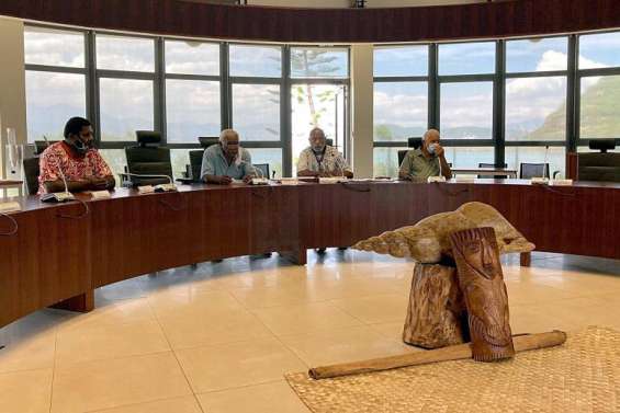 Le Sénat coutumier décrète un deuil kanak d’un an et demande le report du référendum