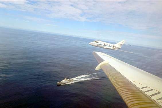 [VIDÉO] La Marine nationale à la poursuite des pêcheurs illégaux dans le Pacifique Sud