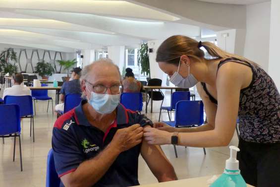 Nouméa : cent personnes vaccinées en trois heures