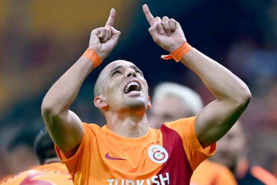 Feghouli, roi en Turquie