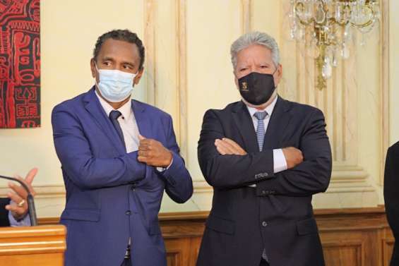 Un gouvernement restreint, en attendant un remaniement