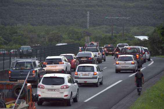 Un accident à Kenu-In cause d’importants ralentissements