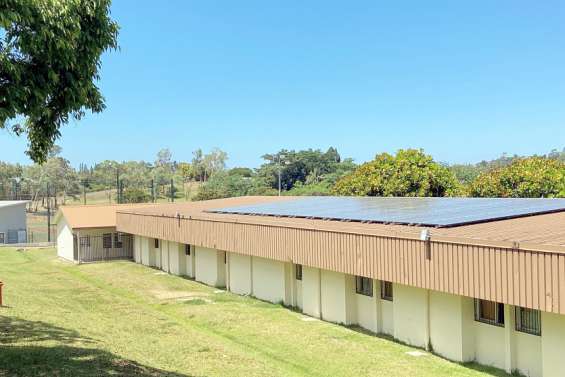 Mont-Dore : les bâtiments municipaux recouverts de panneaux solaires d’ici fin 2022